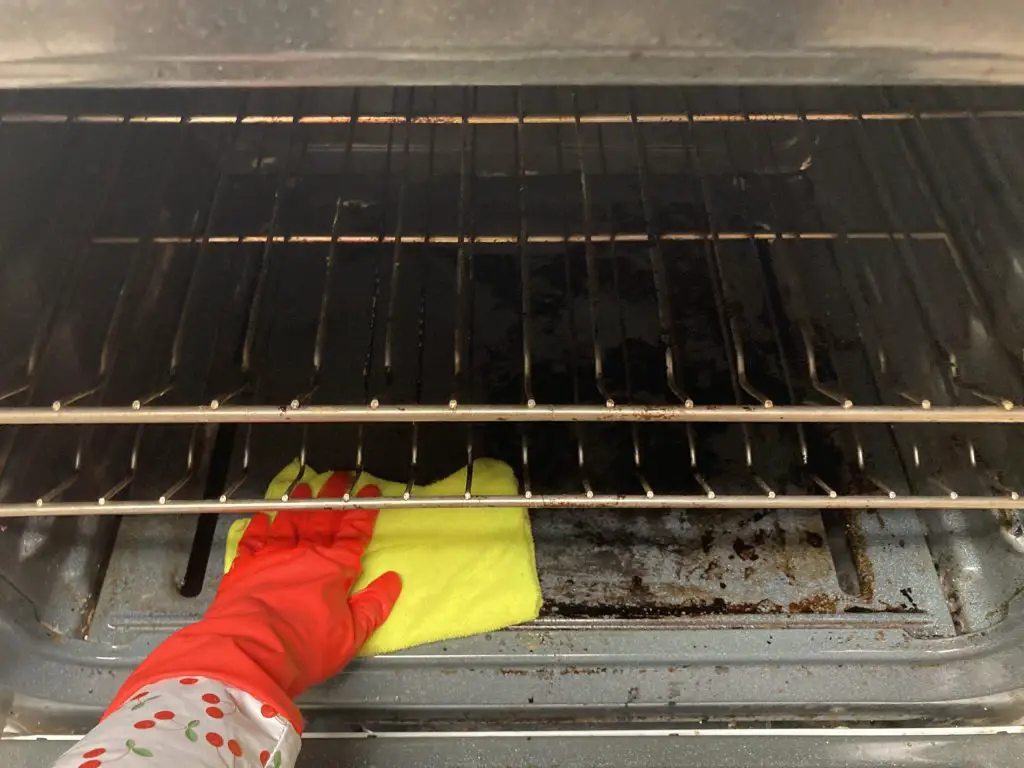 THE PROPER WAY TO CLEAN YOUR OVEN THAT NO ONE IS TELLING YOU Notes