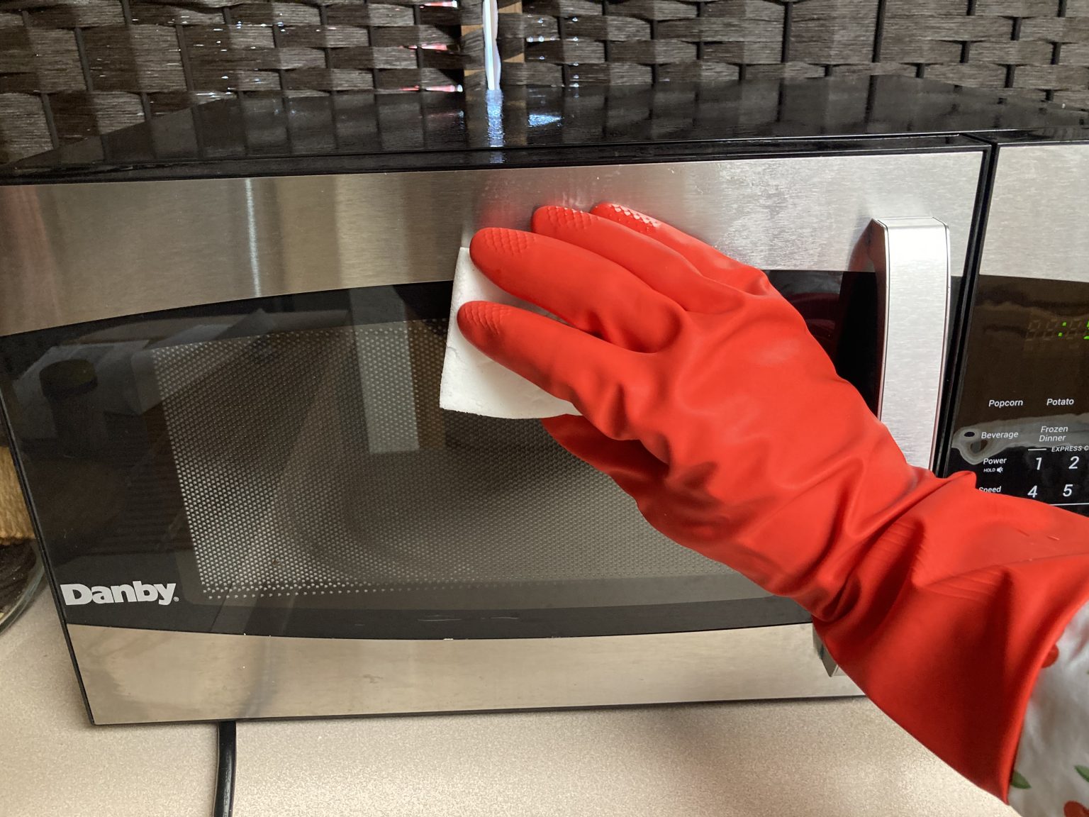 11 WEIRD BUT SURPRISINGLY GOOD MAGIC ERASER HACKS Notes From The Porch