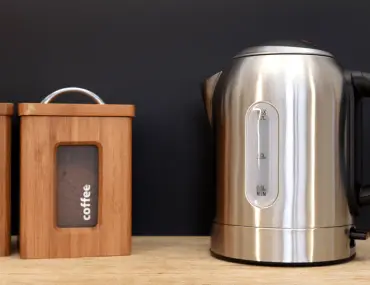 an electric kettle